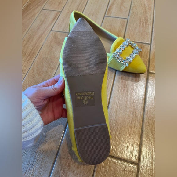 Chase + Chloe flats - Picture 2 of 2